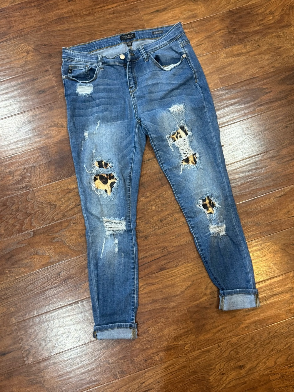 Judy Blue Medium Blue Skinny Jeans with Leopard Accent